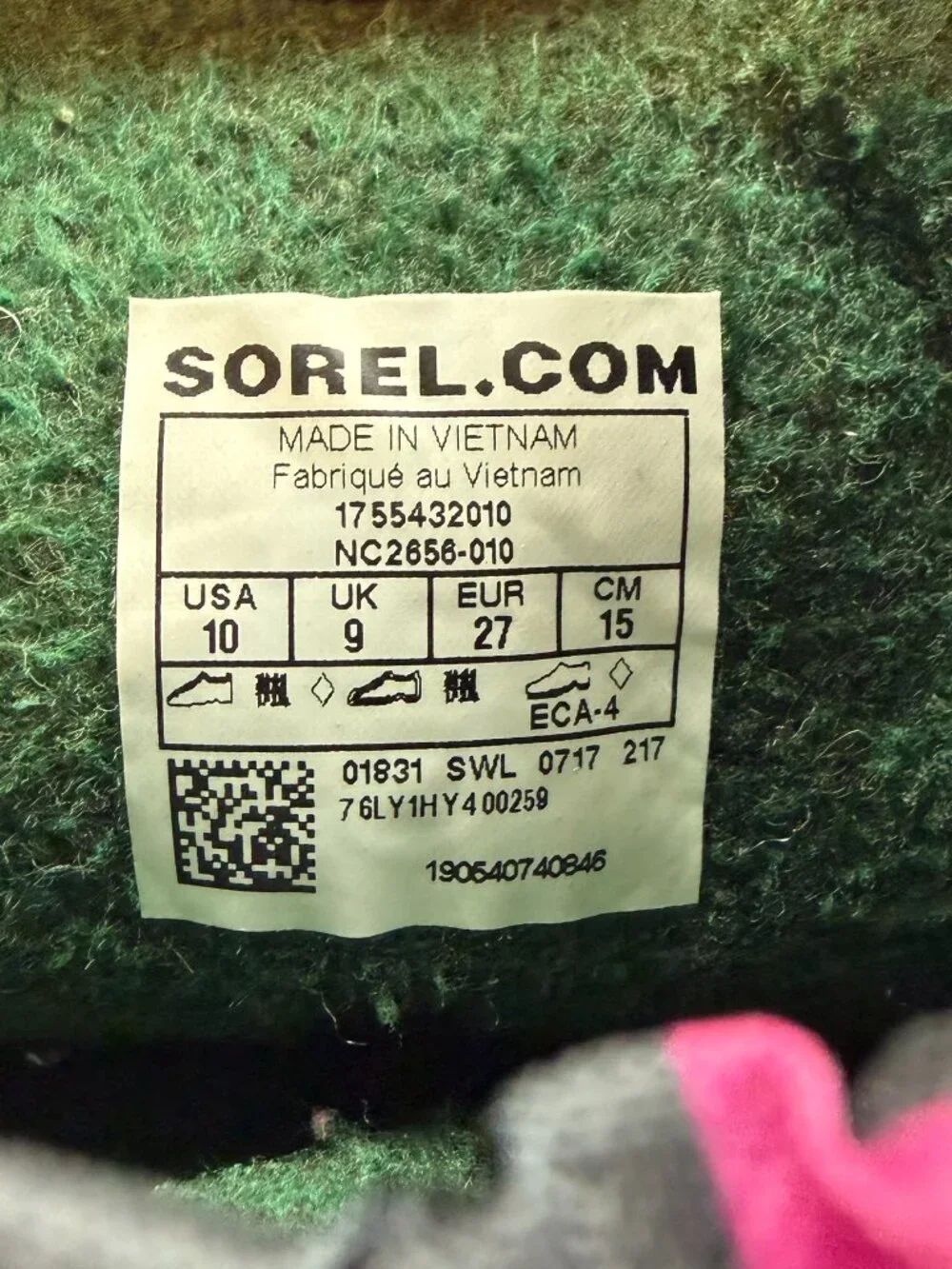 Sorel Little Girls Snow Boots in Black With a Purple & Pink Triangles Size 10
